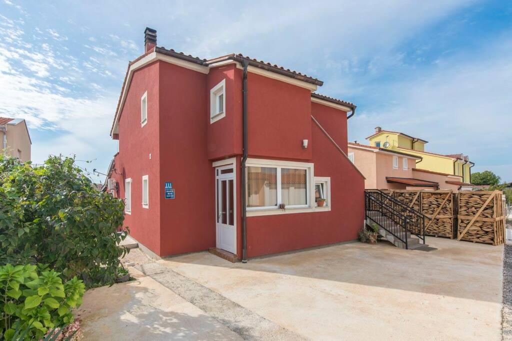 Villa Anemona Fažana Exteriör bild