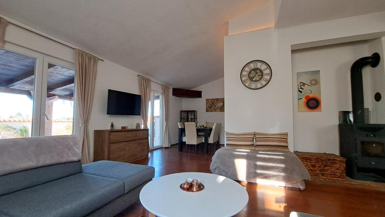 Villa Anemona Fažana Exteriör bild